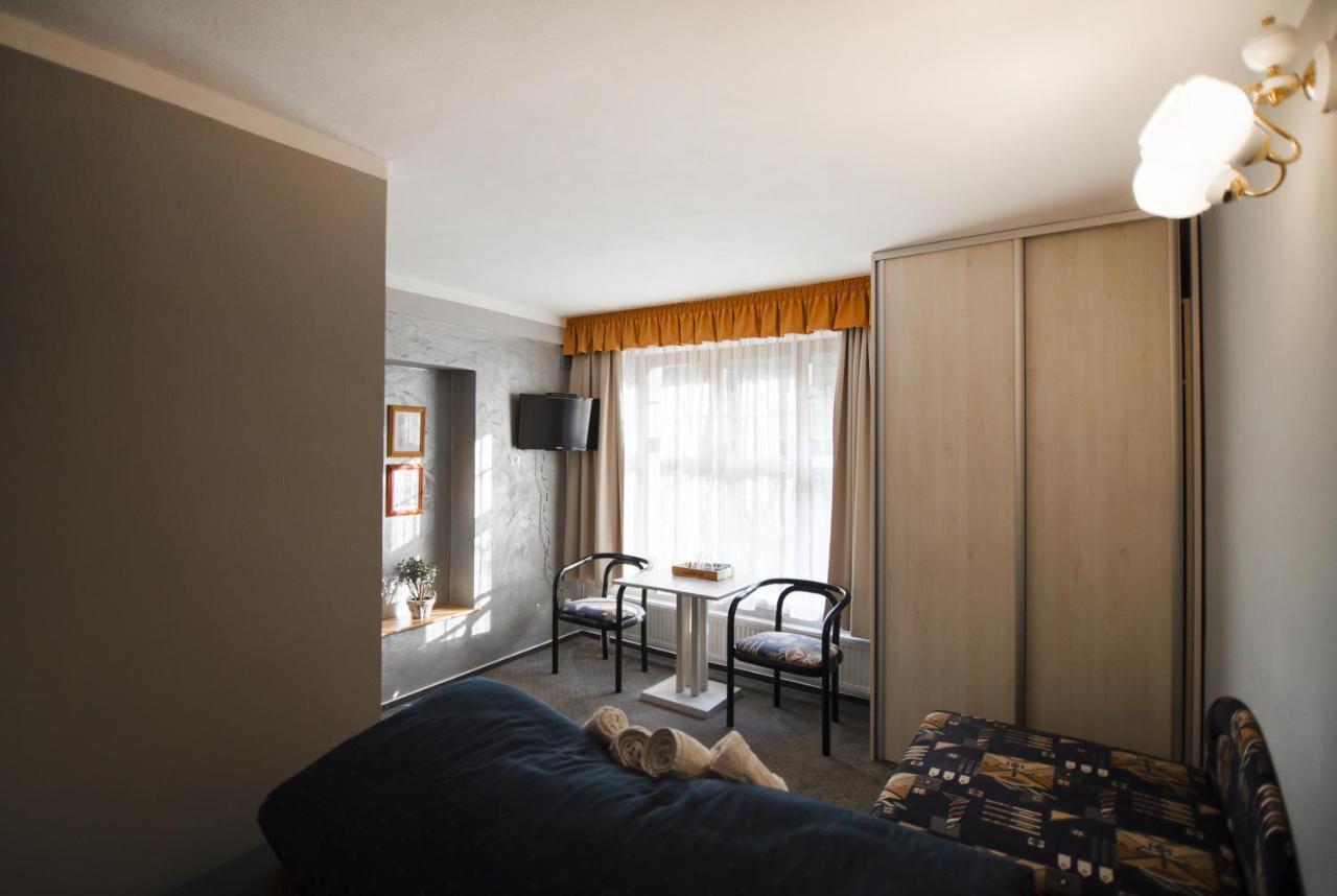 Pension Ayky Jablonec nad Nisou Ruang foto