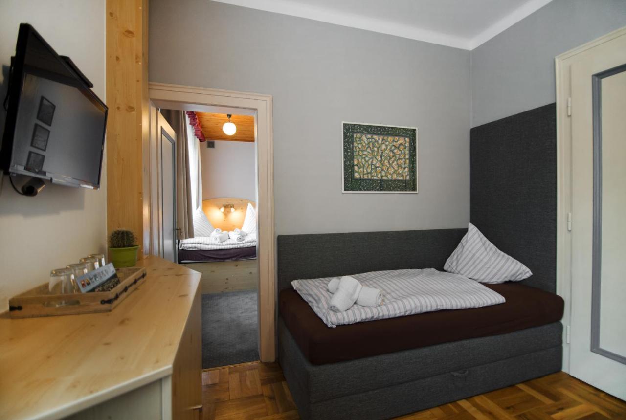 Pension Ayky Jablonec nad Nisou Bagian luar foto