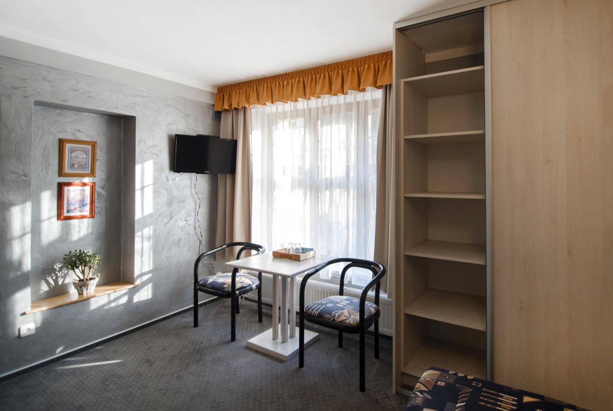 Pension Ayky Jablonec nad Nisou Ruang foto